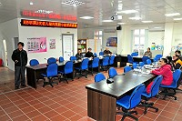 　連江縣老人福利推動小組舉行105年度第2次會議，委員們發言踴躍，提出多項老人福利相關建議。（圖／文：曹重偉）
