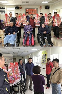　2017年新年快樂！馬祖63同學會一行2日由楊清宇領軍，專程送愛心到大同之家，將一座又一座造型典雅的壽桃包壽麵致贈給大同之家，祝福老人們身體健康、平安喜樂！（圖：南竿鄉代楊清宇）