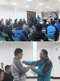 (上圖)楊指揮官對到高亮新兵精神講話。(下圖)楊指揮官提醒新兵保暖衣物要帶齊。(圖/文:林鑫宏)