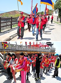媽祖聖誕祝壽慶典開跑,馬祖境天后宮昨天下午吉時進行清道儀式,吸引不少觀光客前往觀賞,中正國中小特別支援學生鼓板隊,初次亮相表現不俗。(圖/文:曹重偉)