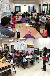 家庭教育中心舉辦親職教育-親子家庭共學活動,教導家長和老師如何培養孩子良好閱讀習慣。(圖/文:吳嘉榮)