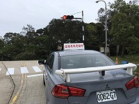 汽車考照新制度5月1日起全面上路,除筆試成績須達85分以上,路考分為場地駕駛考驗及道路駕駛考驗等兩場路考,都達70分以上才能取得駕照。(圖/文:曹重偉)