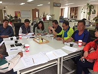 連江航業與莒光民代、業者召開座談會,會中達成共識保障鄉親、一般乘客權益。(圖:連江航業)