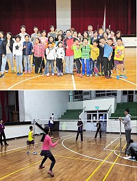 今年度羽球新手訓練營活動日前圓滿落幕,在多位在地青年教練指導下,學員士氣高昂,最後1天課程特別安排分組賽事,透過實戰訓練,學員們走位和擊球等技巧都有明顯進步。(圖/文:曹重偉)