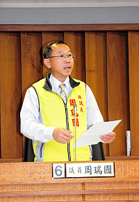 議員周瑞國進行質詢。（圖／文：曹重偉）