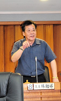 　議員林貽祥進行質詢。（圖／文：曹重偉）