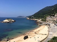 　藍天「壁」海好風光。（圖與文：陳鵬雄）