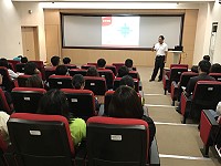 縣府暨所屬機關約聘僱人員座談會13日召開,副縣長鼓勵同仁一起努力推展縣政業務,共同提高馬祖能見度。(圖/文:吳嘉榮)