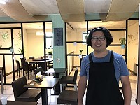 　青年1民宿老闆莊順福開新餐廳「鐵食心嚐」，主打特色風味套餐。（圖／文：馮紹夫）