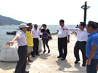 推動橋仔港後續相關建設,縣長劉增應、立委陳雪生、議長張永江前往現勘並與漁民交換意見。(圖/文:陳鵬雄)