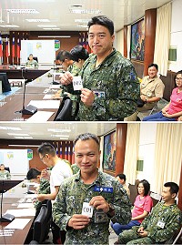 住戶參與抽籤。(圖/文:鄭凱仁)