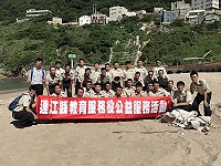 教育處25日辦理本年度教育服務役在職訓練,讓役男們參與淨灘活動,共同為馬祖盡一份環保的心力。(圖:教育處)