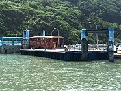 　白沙浮動碼頭9日至16日引橋施工，暫停所有船隻靠泊。（圖／文：陳鵬雄）