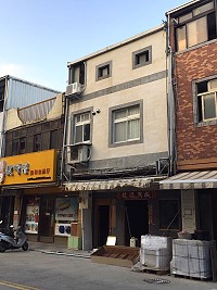 馬祖飛龍免稅店另闢塘岐中正路實體展示店面,坂里店面最快十月下旬可以開幕。(圖/文:陳鵬雄)