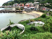 　橋仔南邊山坡地鮑魚養殖池計畫失敗收場，附近住戶希望拆除設備還坡地原貌。（圖／文：陳鵬雄）