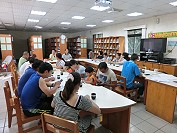 　敬恆國中小家長委員進行改選，黃德文、陳秉傑獲得支持擔任會長及副會長。（圖：敬恆國中小）
