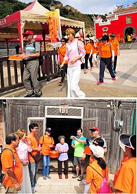 馬祖秋慶系列活動盛大登場!「牛角做出幼」由喜娘送喜當前鋒,隊伍巡禮村莊,喜娘團也為長者、新生兒獻上祝福話語。(圖/文:曹重偉)
