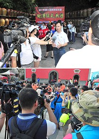馬祖舉辦成年禮,在兩岸交流逐漸結冰之際,意外成了對岸媒體關注的焦點,吸引10家媒體共19位記者及攝影師採訪。(圖/文:曹重偉)