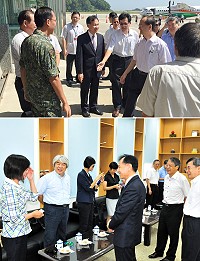 司法院院長許宗力26日抵馬訪視,縣長劉增應、指揮官楊海明、地院院長黃俊明等人都專程前往接機,同行的司法行政廳廳長王梅英、人事處處長蔡新毅都曾在馬服務,也都是劉增應舊識,雙方相談愉快。(圖/文:曹重偉)