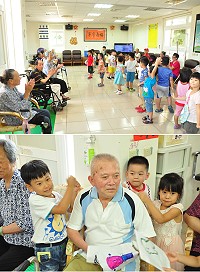 介壽附幼白雲班27日拜訪大同之家,小朋友帶來可愛歌曲演出以及互動遊戲,逗得老人家笑開懷。(圖/文:馮紹夫)