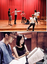 首齣福州語文學改編音樂劇《寶姨》,即將於11月8日在東引介壽堂首演,劇組目前正加緊排練,期望以最佳表演呈現給馬祖鄉親,並請大家給予支持與鼓勵。(圖:連江縣政府文化處)