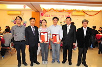 　慶祝今年度醫師節，衛生福利局昨晚舉辦醫師節表揚典禮暨慶祝餐會，由縣長劉增應、議長張永江等來賓共同表揚優良醫師張慧馨及優良醫事人員陳鴻斌。（圖／文：曹重偉）