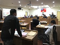 　南竿鄉代會第1天鄉政總質詢，代表們關切火葬及環保葬宣導等多項議題。（圖／文：吳嘉榮）