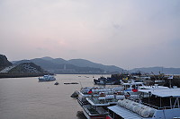 　空污爆表，昨日馬祖地區空氣品質指標（AQI）超過150，放眼望去灰濛一片。（圖／文：馮紹夫）