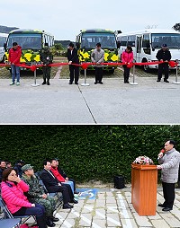 東引觀光公車辦理啟用儀式,縣長劉增應、議長張永江、鄉長楊雲成等人共同主持剪綵。(圖/文:陳其敏)