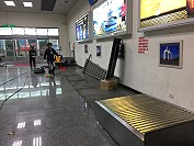 南竿機場行李處傳送帶進行汰舊換新,行李轉盤在更新之後,轉速穩定及提領正常化。(圖:馬祖日報)