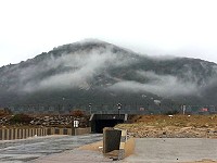 受鋒面接近影響,馬祖地區7日出現罕見冬霧,海面風平浪靜,還吹起小南風,簡直像春天的氣候型態。(圖/文:陳鵬雄)
