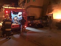 復興村一輛貨車昨晚發生火燒車,消防隊第一時間抵達現場撲滅,災情沒有擴大。(圖:楊清宇提供)