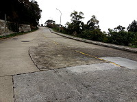 北竿山線成功坡路段今年度規劃要進行鋪面改善,同時配合共同管溝建置。(圖/文:陳鵬雄)
