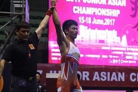 馬祖角力好手王明亮(圖右)再次入選國家代表隊,參加2018亞洲成人角力錦標賽。(圖:智林體育台)