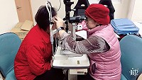 連江縣輔具資源中心視力普查巡迴服務及輔具宣導活動抵達莒光,為鄉親眼睛提供專業的檢查服務。(圖/文:宋幸儒)