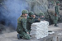 　操演官兵實施66火箭彈射擊。（圖／文：謝承翰）