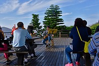 　2018馬祖海灣音樂會，在東引遊客中心連續兩天帶來吉他、笛子演奏。（圖／文：陳其敏）