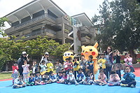 　介壽附幼藍天班前往仁愛國小參訪，並體驗餵羊樂趣。（圖／文：馮紹夫）