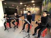 2018馬祖跳島音樂祭活動,薩克斯風四重奏分別在12、13日於東莒遊客中心演出,現場掌聲四起。(圖/文:蔡夢玲)