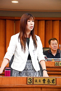 　議員曹丞君進行質詢。（圖／文：曹重偉）