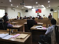 　南竿鄉代會第2天鄉政總質詢，代表們針對復興村老人活動中心推行進度、獅子市場自治會等多項議題提出質詢。（圖／文：吳嘉榮）