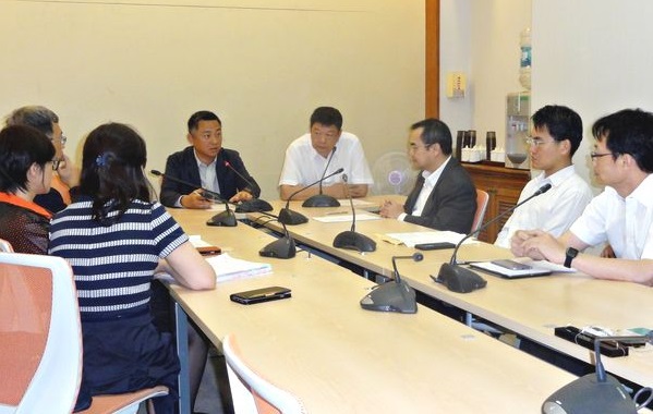 陳雪生、楊鎮浯、楊曜5月31日要求衛福部、民航局確實驗證管控進度,緊急後送直升機7月進駐。(圖/陳雪生國會辦公室提供)