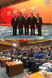 2018第10屆海峽論壇大會6日廈門開幕,在開幕典禮前夕,5日晚間6時歡迎晚宴,大陸福建省長唐登杰(上圖中)、大陸海協會長張志軍(上圖右2)與縣長劉增應、立委陳雪生、議長張永江第2次會面合影暨劉增應安排第1排座位,劉左為福建省政務主席崔玉英,右張志軍。(圖 :連江縣政府)