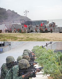 (上圖)假想敵登陸艇實施搶灘實況。(下圖)拘束部隊對登陸敵軍實施火力制壓。(圖/文:江耿逸)