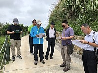 　橋仔往大坵空中電纜4月斷了一根，台電馬祖區處與縣府工務處協調現勘新設臨時電桿位置。（圖／文：陳鵬雄）