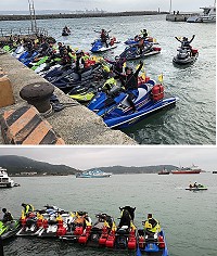 　新北市救難協會水域搜救隊16輛水上摩托車21日騎乘7個半小時返抵淡水港，當天上午6時開始在福澳整裝啟航。（圖：新北市救難協會水域搜救隊、曹祥官提供）
