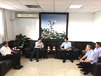 　海巡署艦隊分署分署長謝慶欽22日到馬祖與縣長劉增應、議長張永江會面，共同就掃蕩任務及艦艇調派進駐等交換意見。（圖：連江縣政府）
