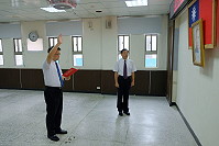 連江地檢署生力軍主任檢察官高一書到職宣誓,除辦案嚴謹外,關懷弱勢。(圖/文:曹重偉)