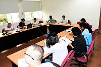 　因應選戰開打，連江縣選舉委員會監察小組11日召開首次會議，主要針對各公職之參選人所提政見、候選人競選辦事處及政黨推薦投開票所監察員進行審查，未見明顯違法情事，過程相當順利。（圖／文：曹重偉）