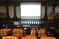 　推動馬祖地區民宿服務暨環境優化工作報名說明會14日召開，馬管處歡迎在地業者踴躍參加民宿訪查活動及培訓課程。（圖／文：吳嘉榮）